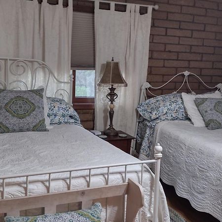 Rustic Rooms By Kings Canyon & Sequoia National Parks Yokuts Valley  Ruang foto